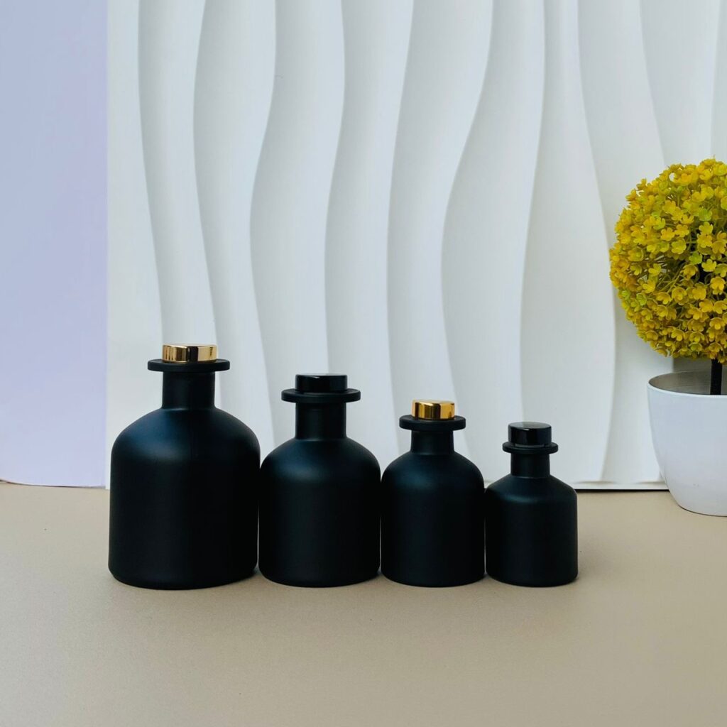 Black Zarah Diffuser Bottle