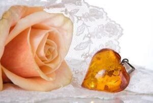 V. S amber romance fragrance oil